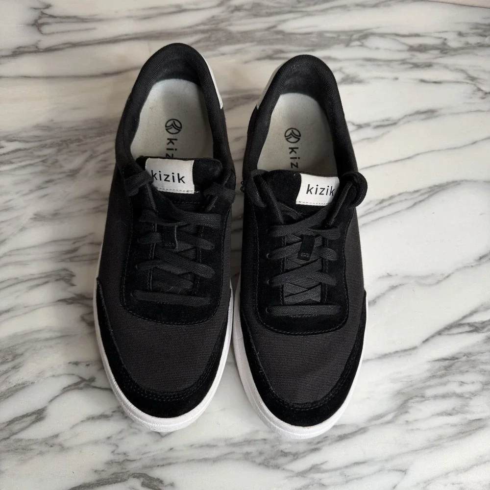 Kizik Prague Court Black Mens Size 10.5 2E Athletic Sneakers Slip In Womens 12
